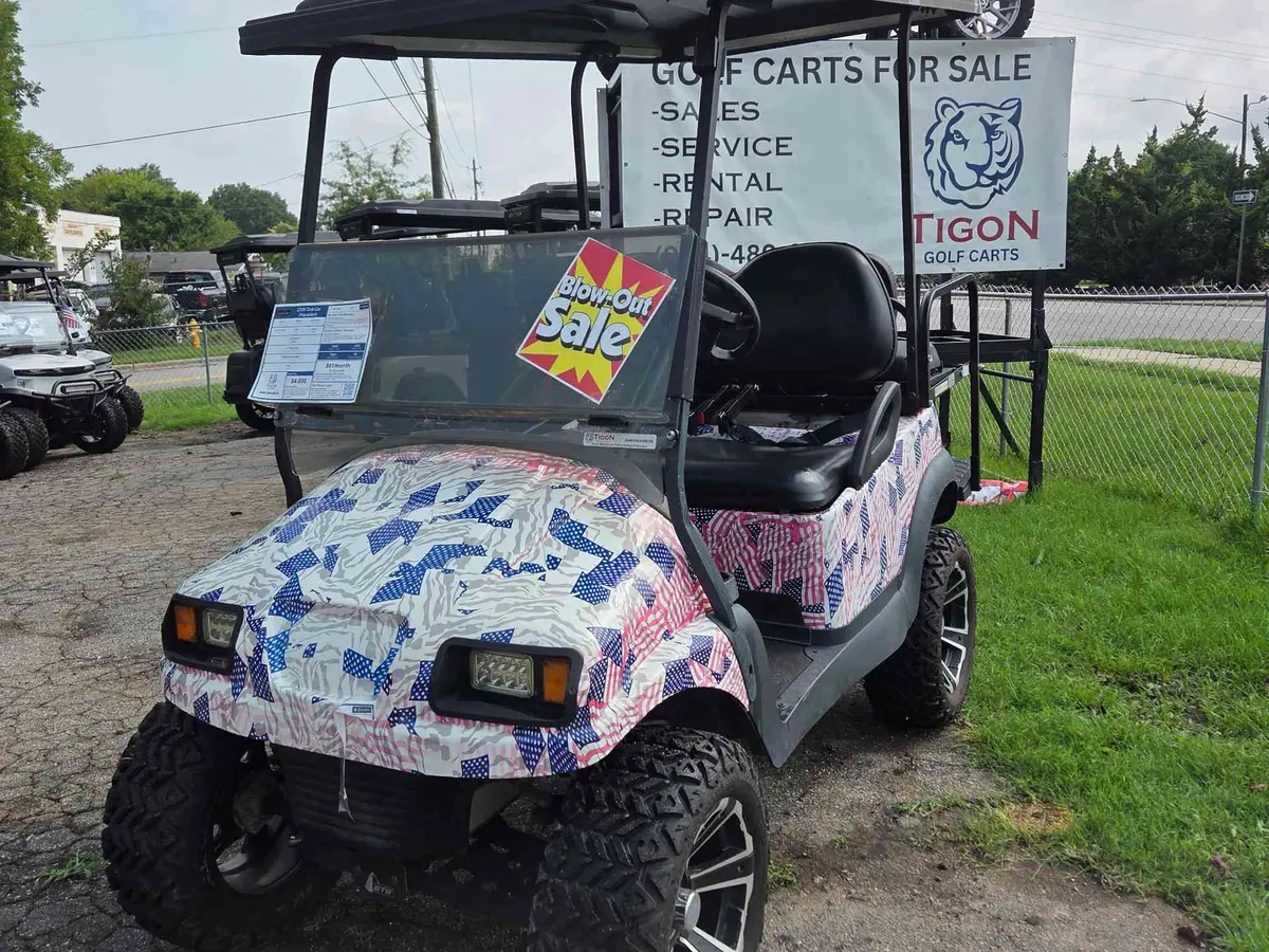 Used american electric 2008 Club Car Precedent lifted golf cart for sale in Raleigh, NC