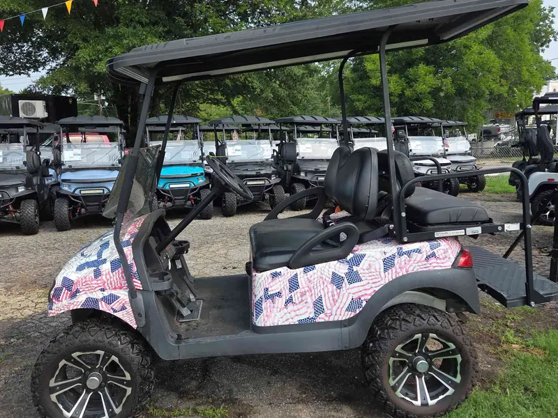 Used american electric 2008 Club Car Precedent lifted golf cart for sale in Raleigh, NC — photo 2