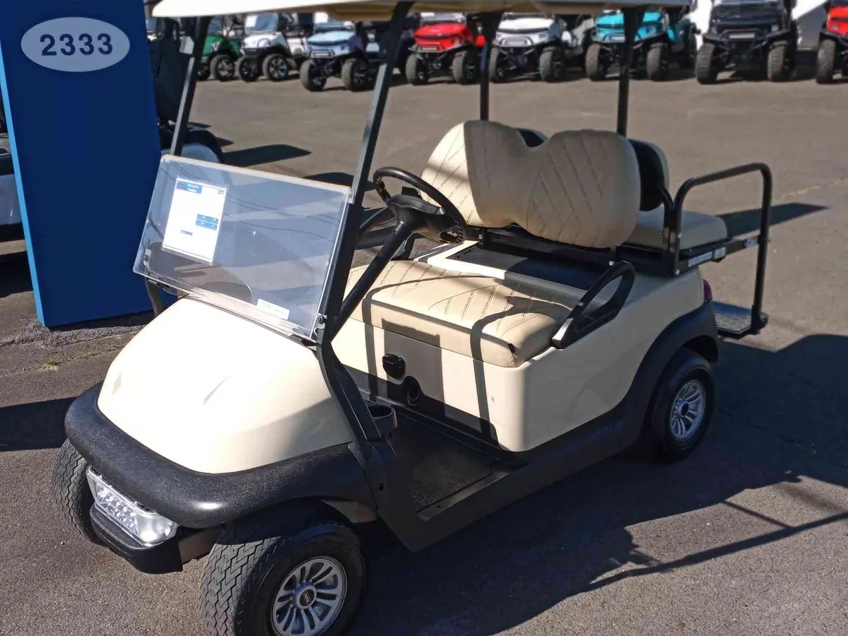 Used beige electric 2018 Club Car Precedent golf cart for sale in Hatfield, PA