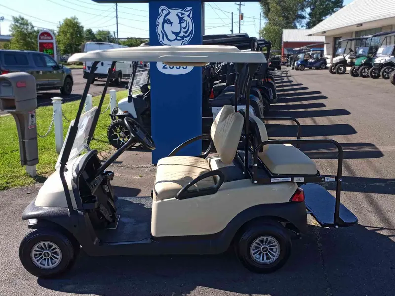 Used beige electric 2018 Club Car Precedent golf cart for sale in Hatfield, PA — photo 2