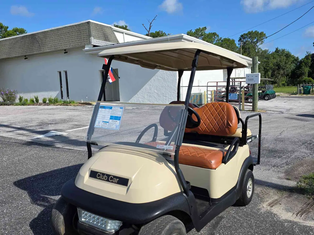 Used beige electric 2019 Club Car Precedent golf cart for sale in Lecanto, FL