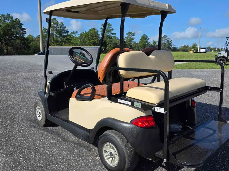 Used beige electric 2019 Club Car Precedent golf cart for sale in Lecanto, FL — photo 3