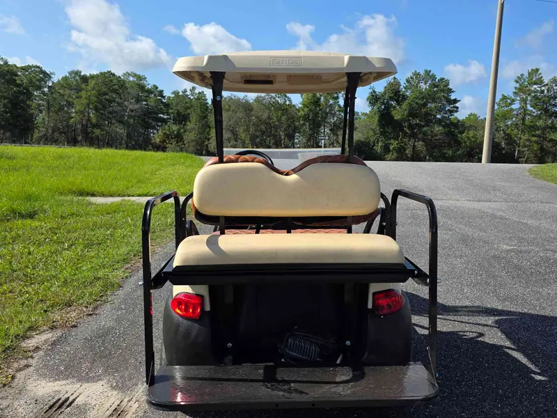 Used beige electric 2019 Club Car Precedent golf cart for sale in Lecanto, FL — photo 4