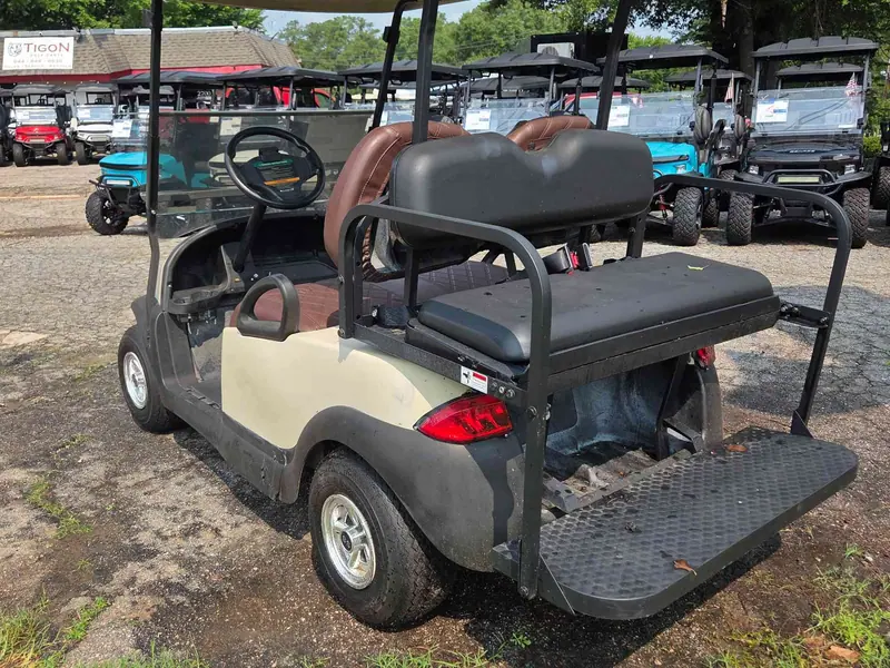 Used beige electric 2015 Club Car Precedent golf cart for sale in Raleigh, NC — photo 3