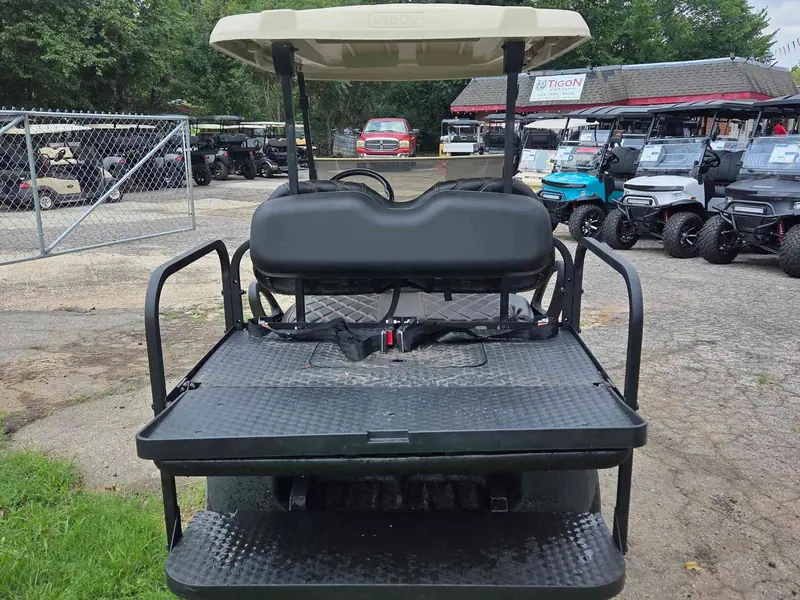 Used beige electric 2015 Club Car Precedent golf cart for sale in Raleigh, NC — photo 4