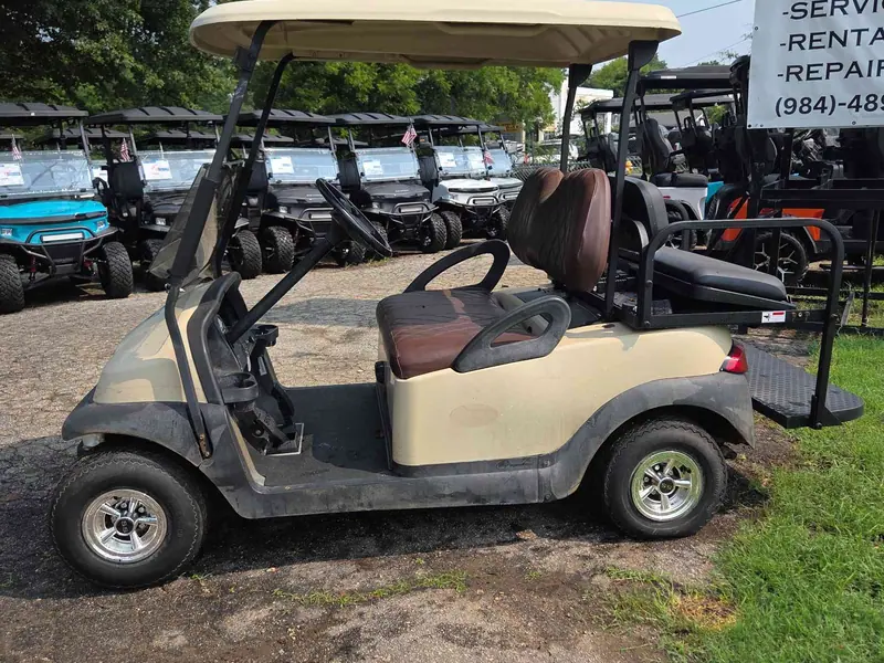 Used beige electric 2015 Club Car Precedent golf cart for sale in Raleigh, NC — photo 2