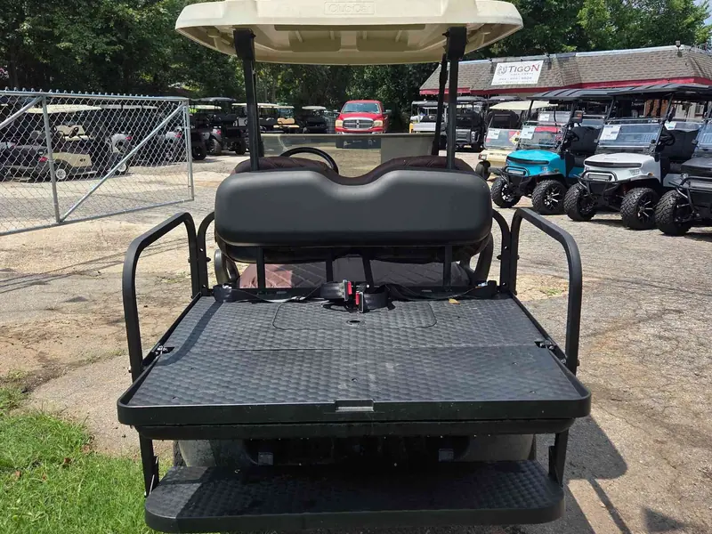 Used beige electric 2015 Club Car Precedent golf cart for sale in Raleigh, NC — photo 4