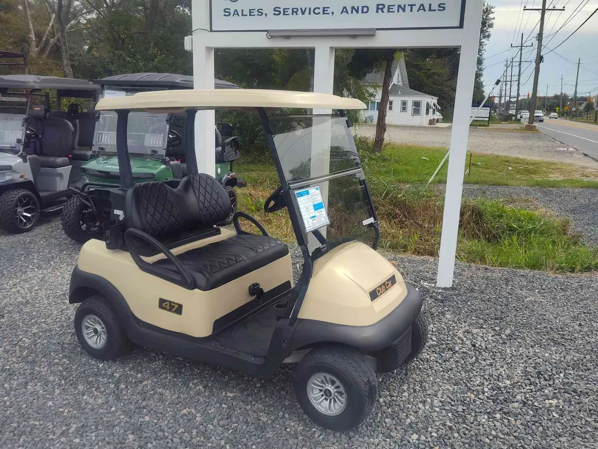Used beige electric 2016 Club Car Precedent golf cart for sale in Waretown, NJ