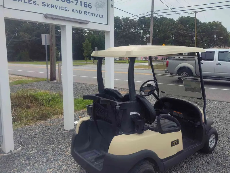 Used beige electric 2016 Club Car Precedent golf cart for sale in Waretown, NJ — photo 3