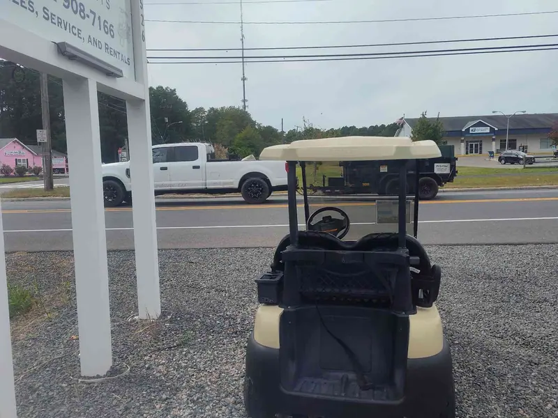 Used beige electric 2016 Club Car Precedent golf cart for sale in Waretown, NJ — photo 4