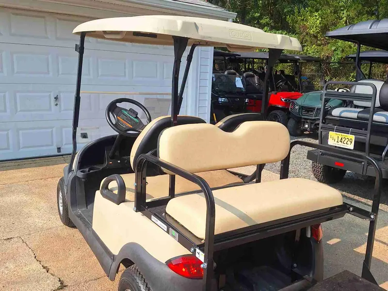 Used beige electric 2018 Club Car Precedent golf cart for sale in Waretown, NJ — photo 3