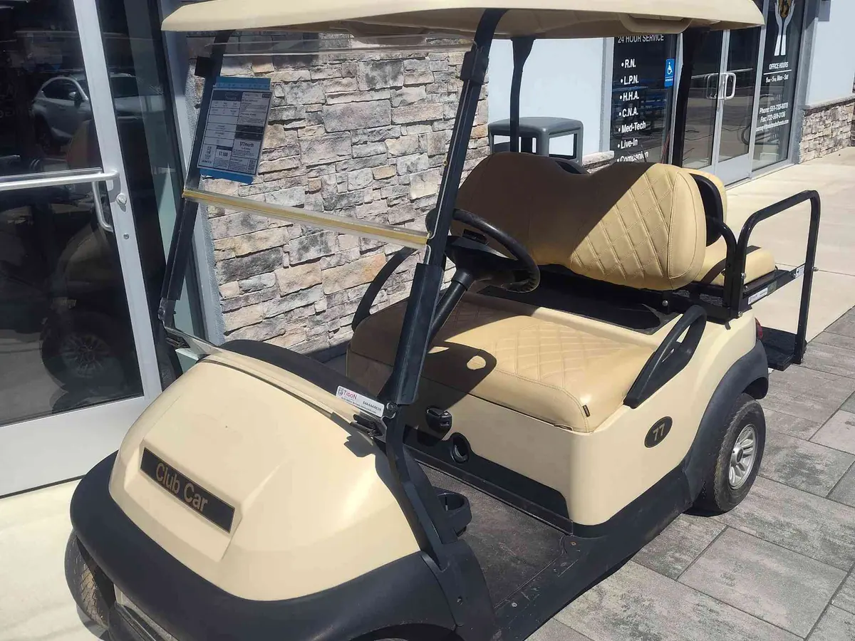 Used beige electric 2019 Club Car Precedent golf cart for sale in Waretown, NJ