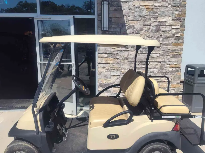 Used beige electric 2019 Club Car Precedent golf cart for sale in Waretown, NJ — photo 2