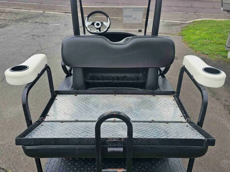 Used black electric 2012 Club Car Precedent golf cart for sale in Hatfield, PA — photo 4