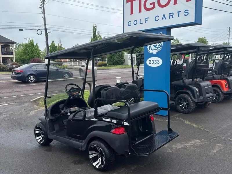 Used black gas 2013 Club Car Precedent golf cart for sale in Scranton, PA — photo 3