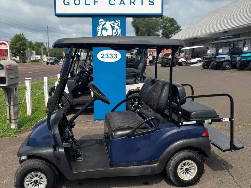 Used blue gas 2019 Club Car Precedent golf cart for sale in Wichita Falls, TX — photo 2