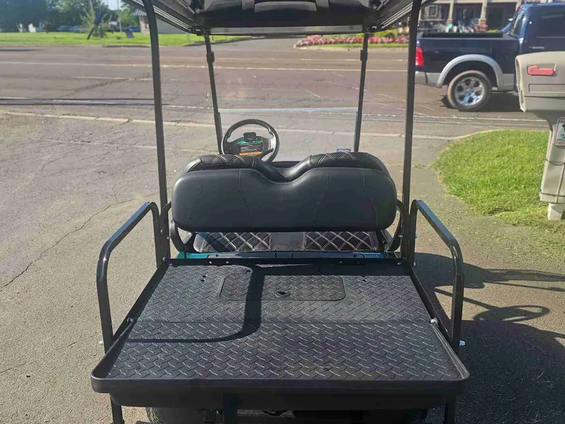 Used green electric 2018 Club Car Precedent golf cart for sale in Hatfield, PA — photo 4