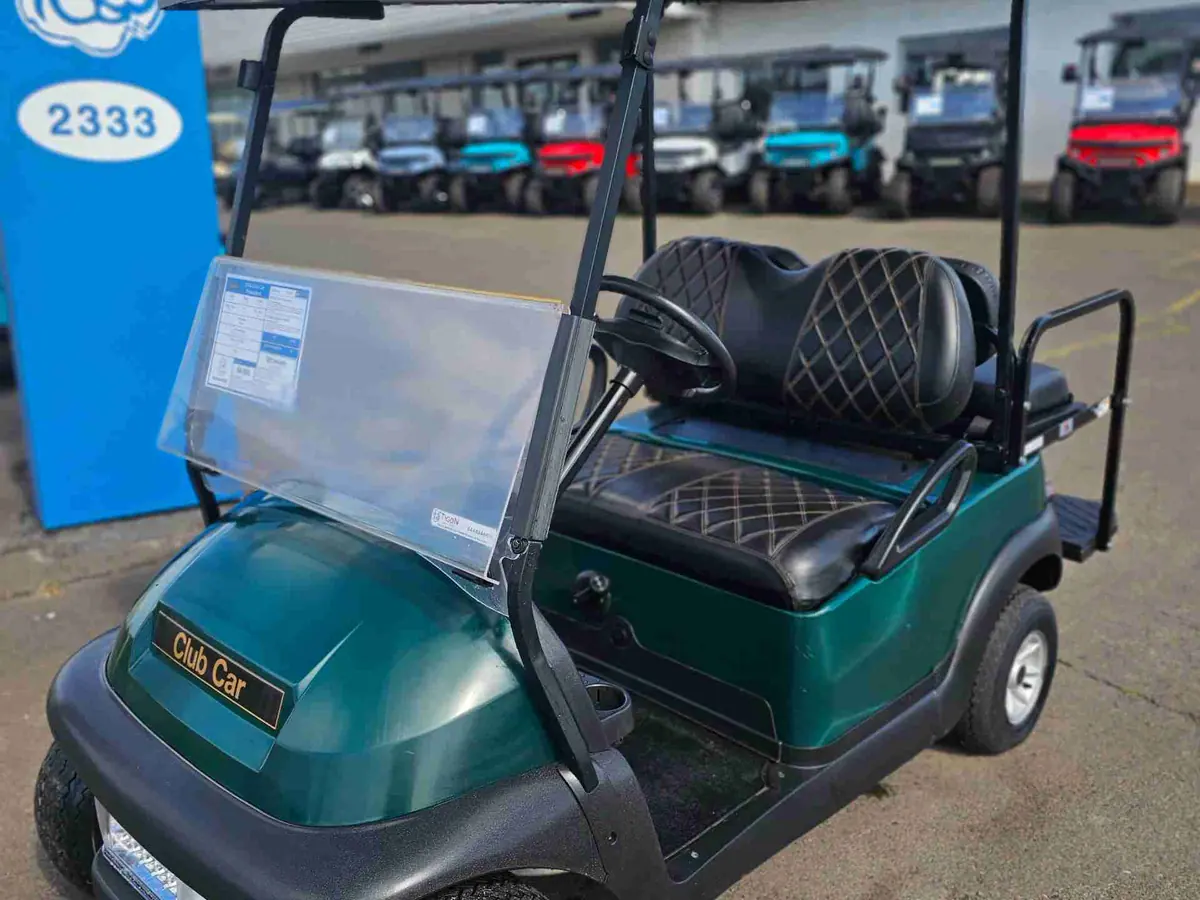 Used green gas 2014 Club Car Precedent golf cart for sale in Hatfield, PA