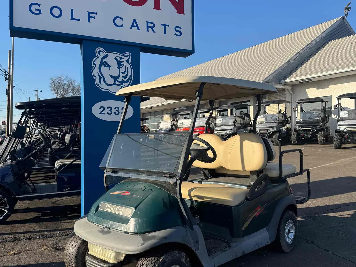 Used green electric 2005 Club Car Precedent golf cart for sale in Hatfield, PA