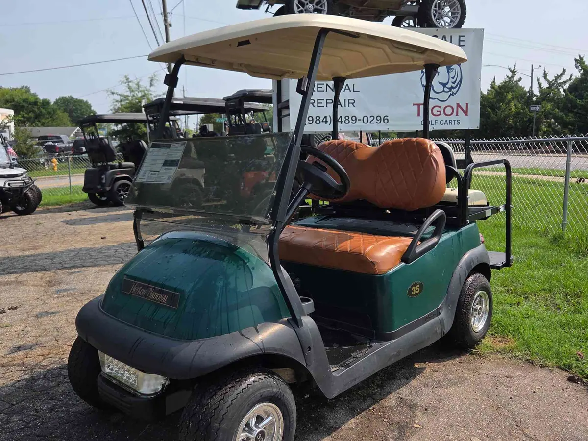 Used green electric 2015 Club Car Precedent golf cart for sale in Raleigh, NC