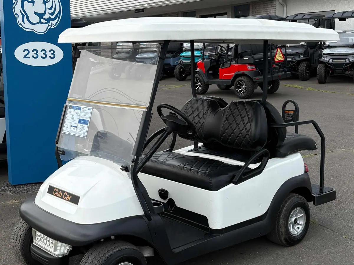 Used white electric 2015 Club Car Precedent golf cart for sale in Swanton, OH