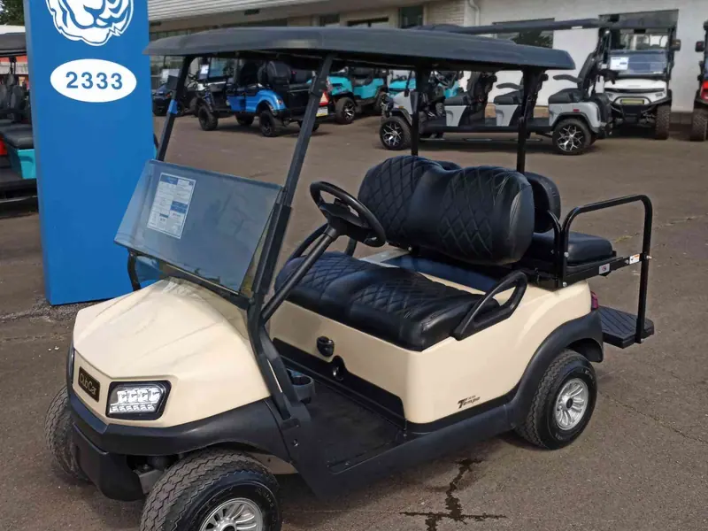 Used beige electric 2020 Club Car Tempo golf cart for sale in Hatfield, PA — photo 3