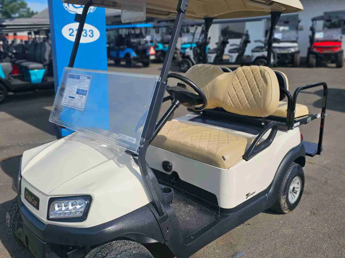 Used beige electric 2019 Club Car Tempo golf cart for sale in Hatfield, PA