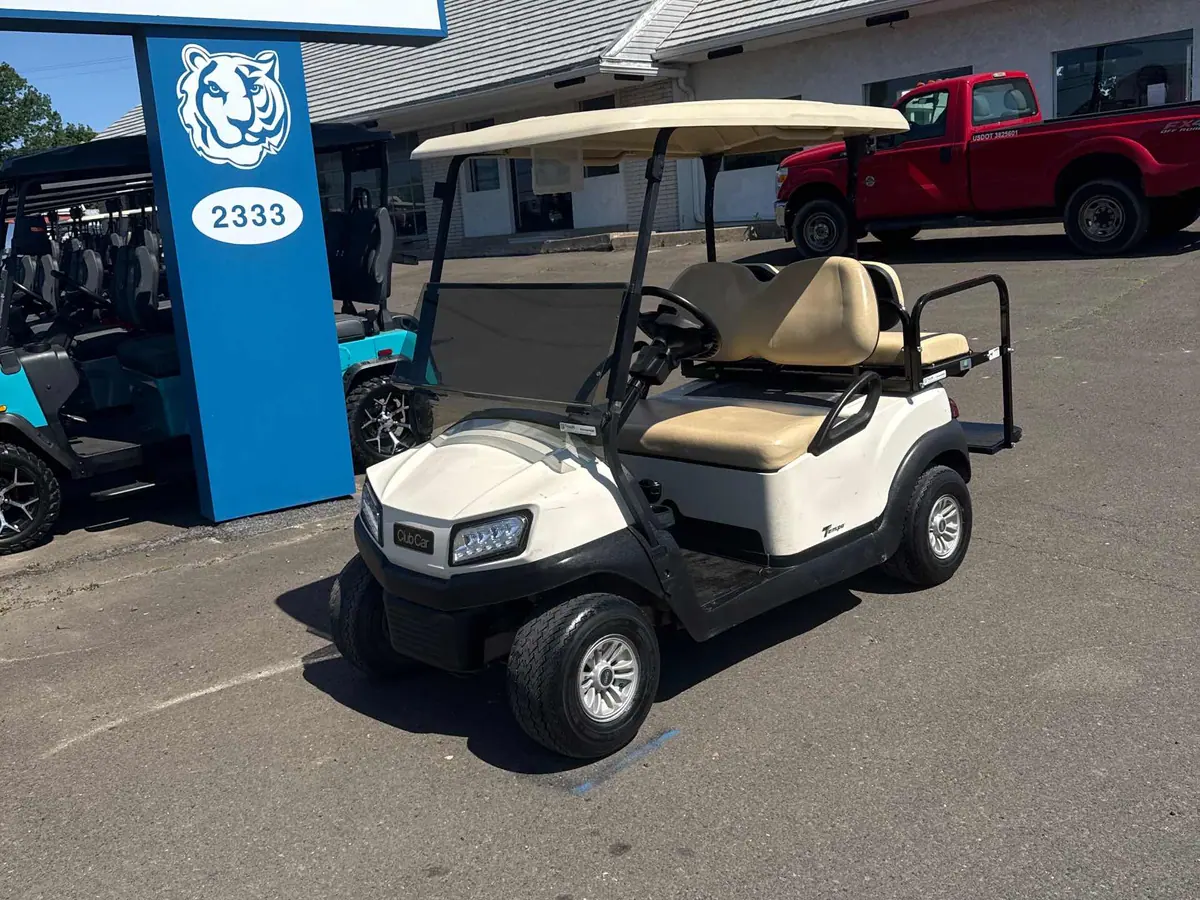 Used beige electric 2018 Club Car Tempo golf cart for sale in Lecanto, FL