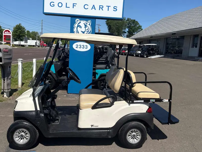 Used beige electric 2018 Club Car Tempo golf cart for sale in Lecanto, FL — photo 2