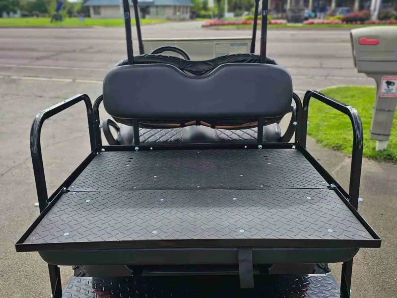 Used beige electric 2020 Club Car Tempo lifted golf cart for sale in Ocean View, NJ — photo 4