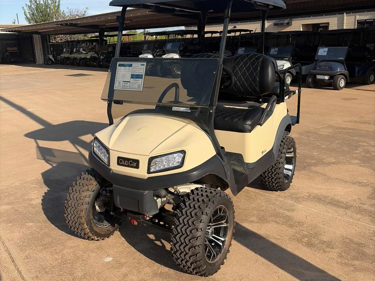 Used beige electric 2020 Club Car Tempo lifted golf cart for sale in Wichita Falls, TX