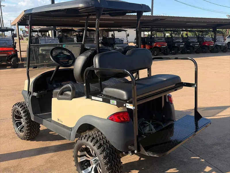 Used beige electric 2020 Club Car Tempo lifted golf cart for sale in Wichita Falls, TX — photo 3