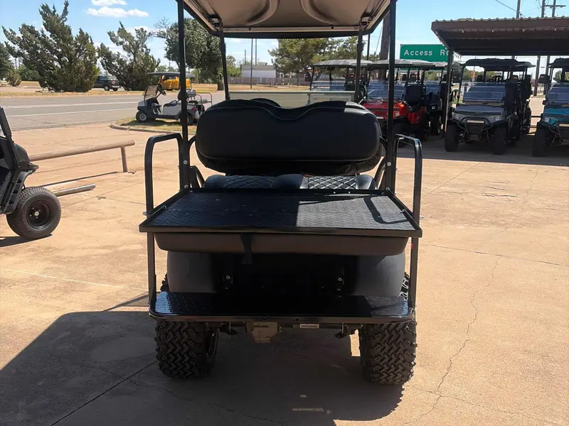 Used beige electric 2020 Club Car Tempo lifted golf cart for sale in Wichita Falls, TX — photo 4