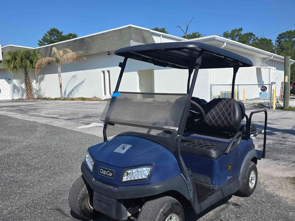 Used blue electric 2018 Club Car Tempo golf cart for sale in Lecanto, FL