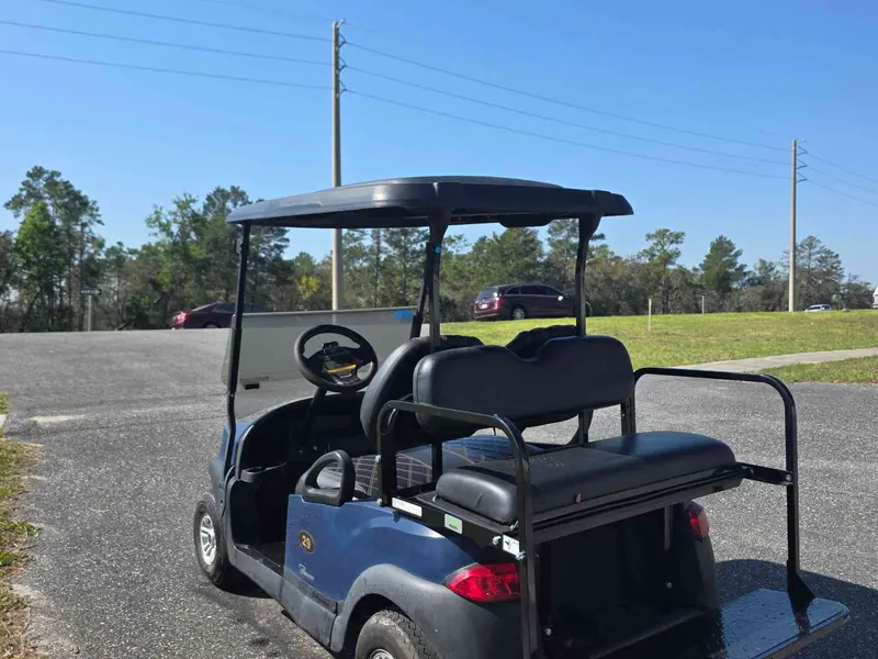 Used blue electric 2018 Club Car Tempo golf cart for sale in Lecanto, FL — photo 3