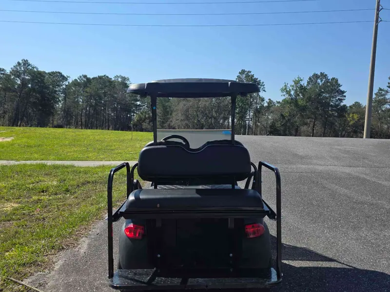 Used blue electric 2018 Club Car Tempo golf cart for sale in Lecanto, FL — photo 4
