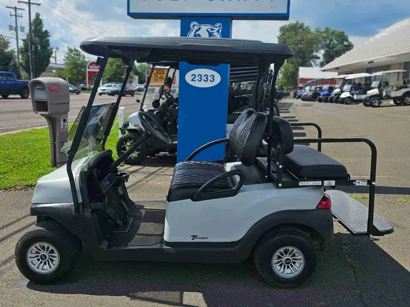 Used gray electric 2020 Club Car Tempo golf cart for sale in Gloucester Point, VA — photo 2