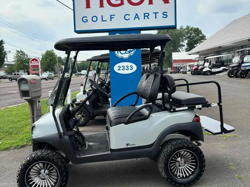 Used gray electric 2020 Club Car Tempo lifted golf cart for sale in Gloucester Point, VA — photo 2