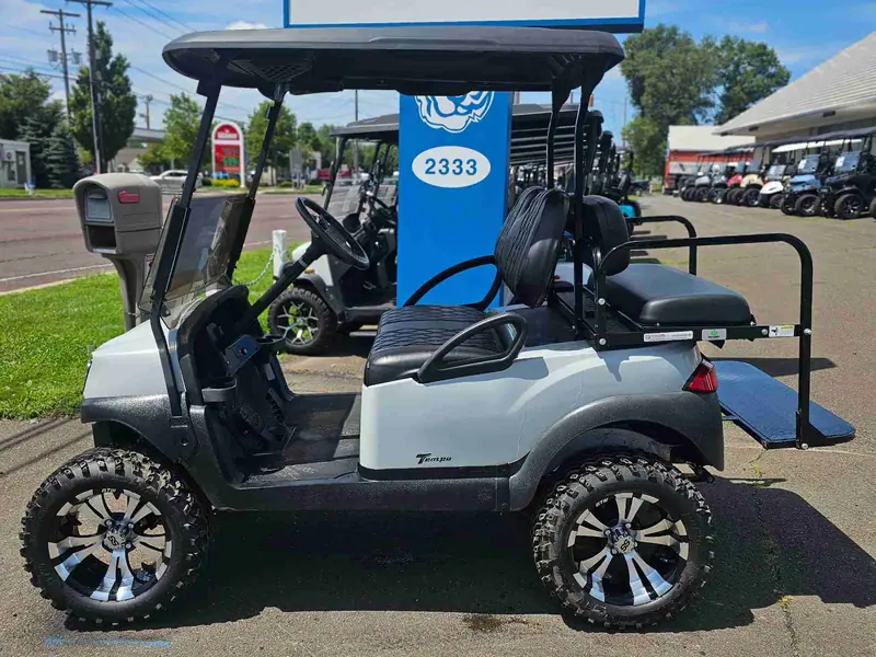 Used gray electric 2020 Club Car Tempo lifted golf cart for sale in Lecanto, FL — photo 2