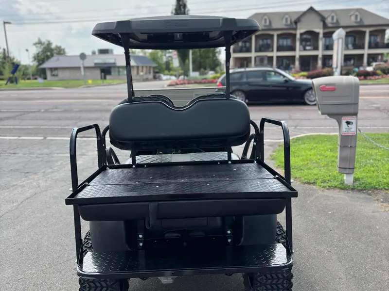 Used gray electric 2020 Club Car Tempo lifted golf cart for sale in Ocean View, NJ — photo 4