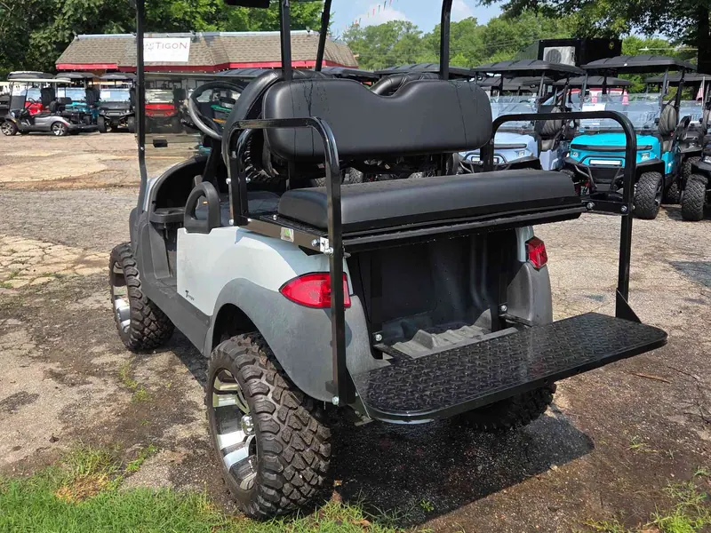 Used gray electric 2020 Club Car Tempo lifted golf cart for sale in Raleigh, NC — photo 3