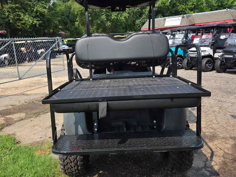Used gray electric 2020 Club Car Tempo lifted golf cart for sale in Raleigh, NC — photo 4