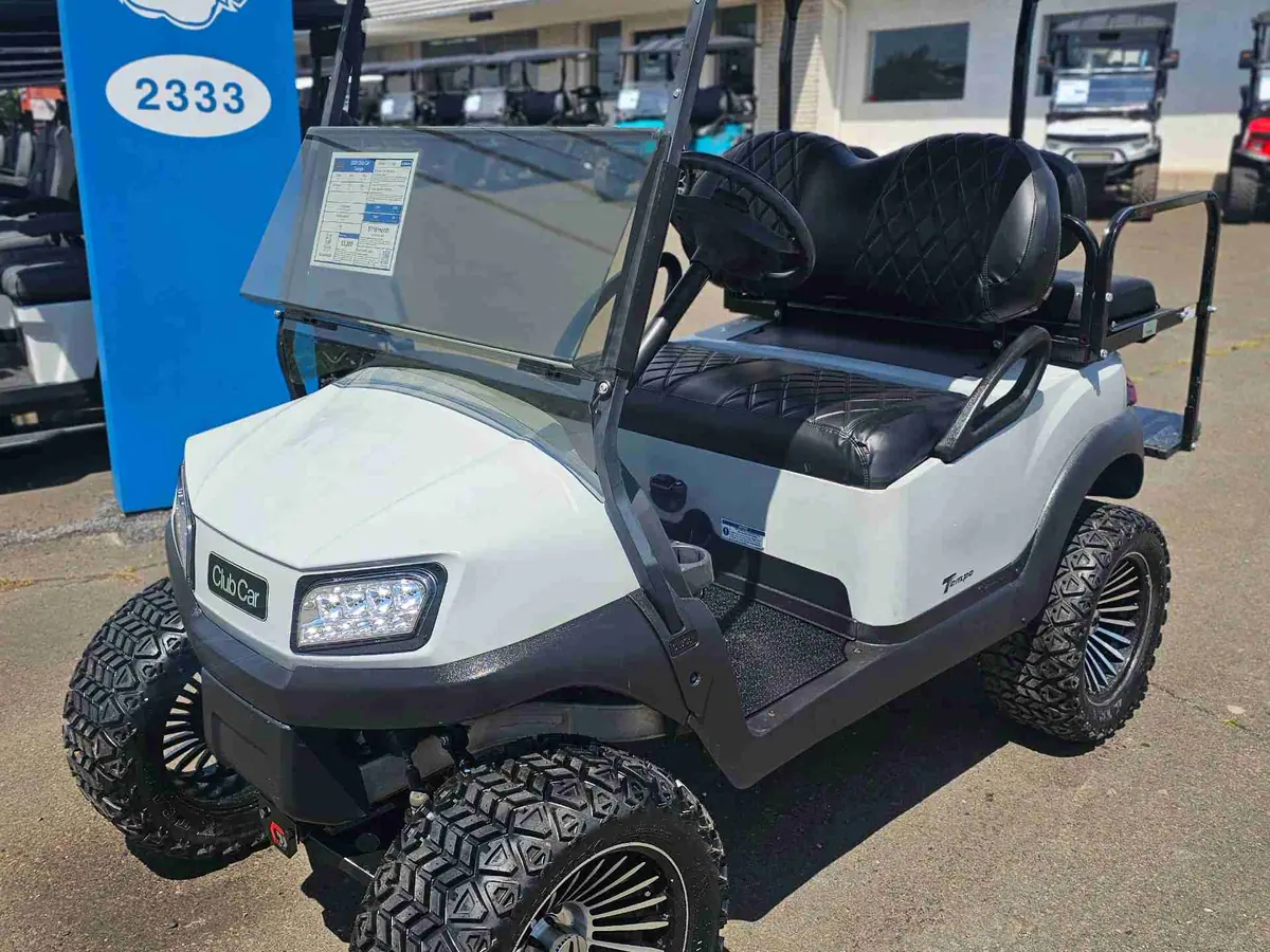 Used gray electric 2020 Club Car Tempo lifted golf cart for sale in Wichita Falls, TX