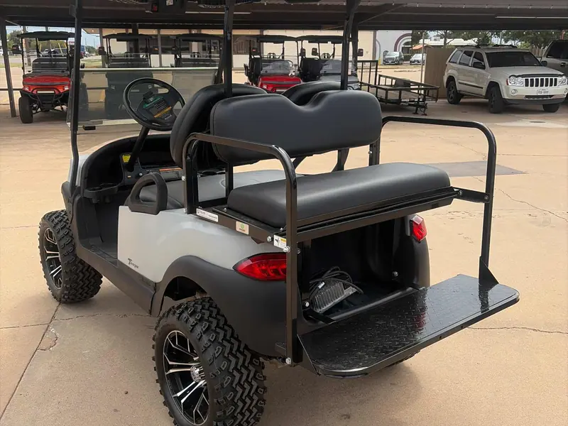 Used gray electric 2020 Club Car Tempo lifted golf cart for sale in Wichita Falls, TX — photo 3