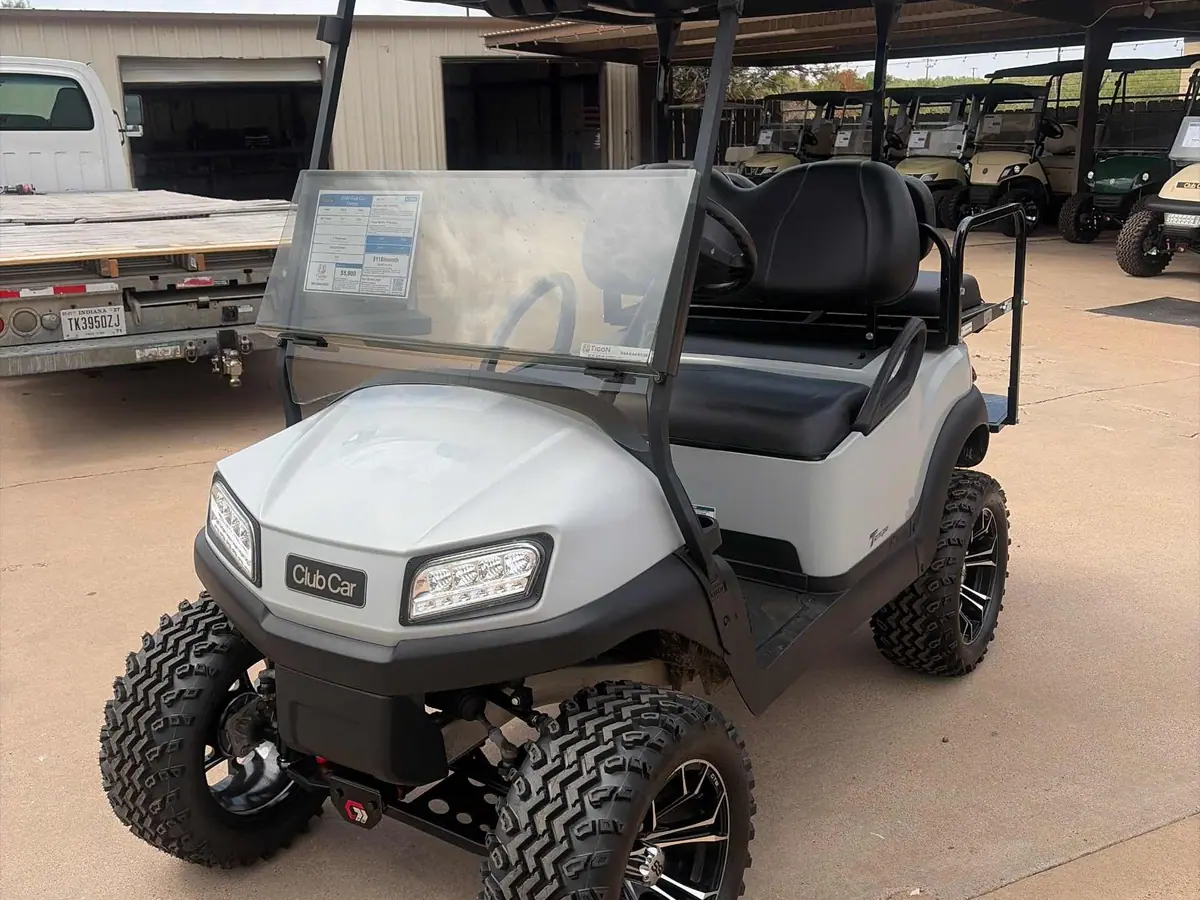 Used gray electric 2020 Club Car Tempo lifted golf cart for sale in Wichita Falls, TX