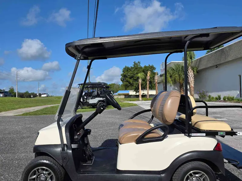 Used white electric 2021 Club Car Tempo golf cart for sale in Lecanto, FL — photo 2