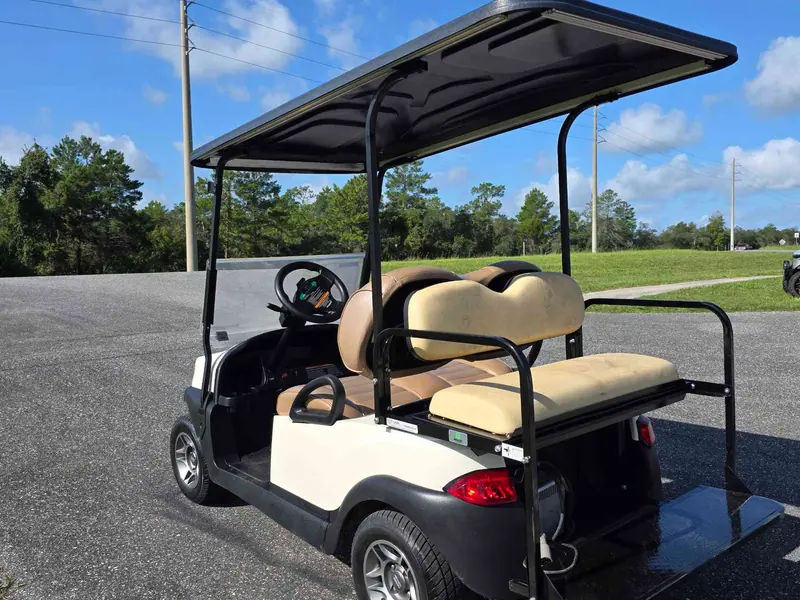 Used white electric 2021 Club Car Tempo golf cart for sale in Lecanto, FL — photo 3