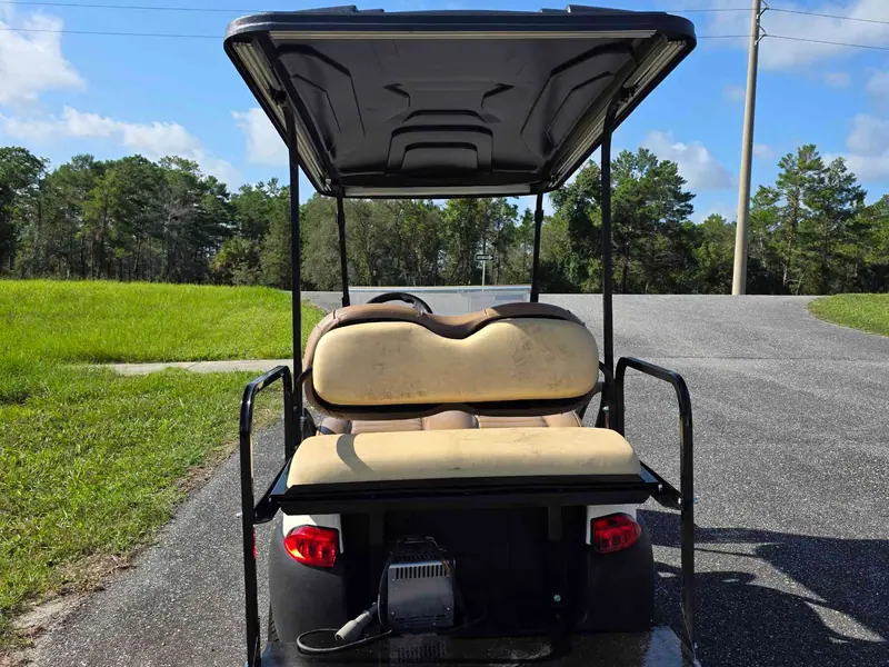 Used white electric 2021 Club Car Tempo golf cart for sale in Lecanto, FL — photo 4