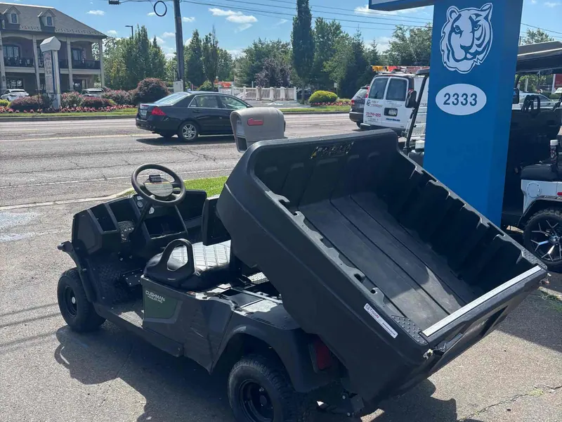 Used green electric 2020 Cushman Other golf cart for sale in Hatfield, PA — photo 3
