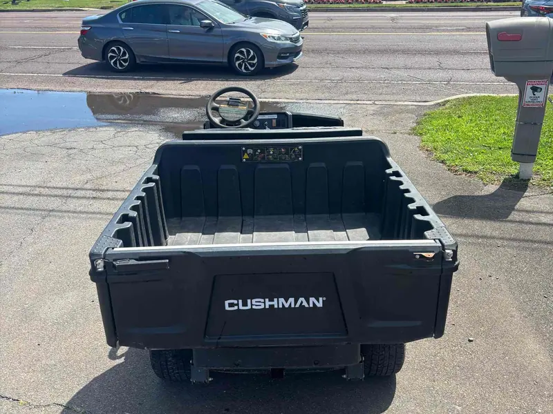 Used green electric 2020 Cushman Other golf cart for sale in Hatfield, PA — photo 4